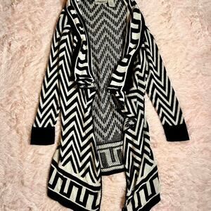 Black White Y2K 2000s Scene Girl Grunge Punk‎ Pop Art Dopamine Chevron Cardigan